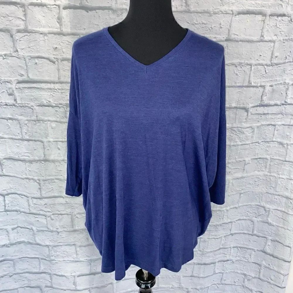 Vintage Royalty batwing v-neck 3/4 sleeve top navy blue sz M